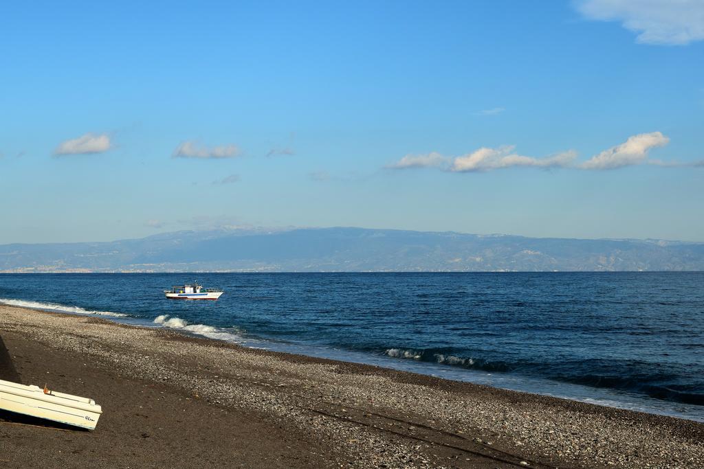 Villa Casa Michela Letojanni Esterno foto